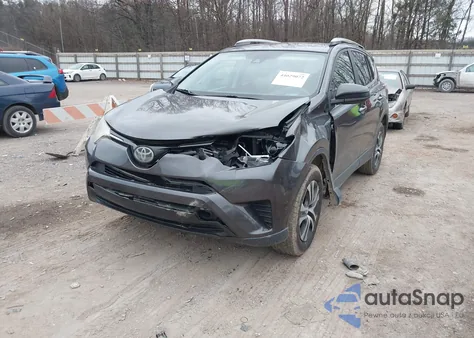 2017 Toyota Rav4 Le z USA, uszkodzony, nr VIN JTMBFREV6HJ149373